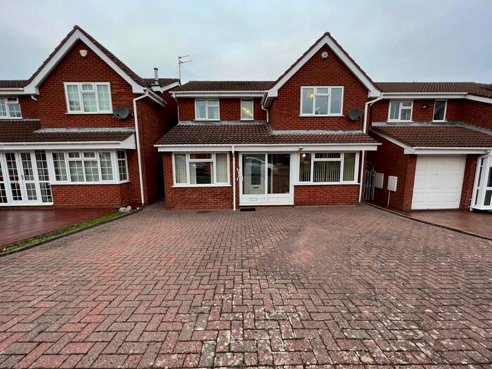 4 Bedroom Detached House To Rent In Elwells Close, Sedgemoor Park, Bilston WV14