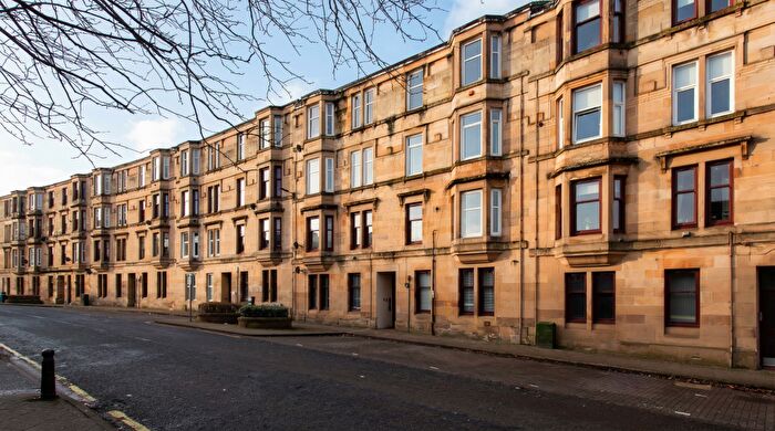 1 Bedroom Flat For Sale In / Mckerrell Street, Paisley, PA1