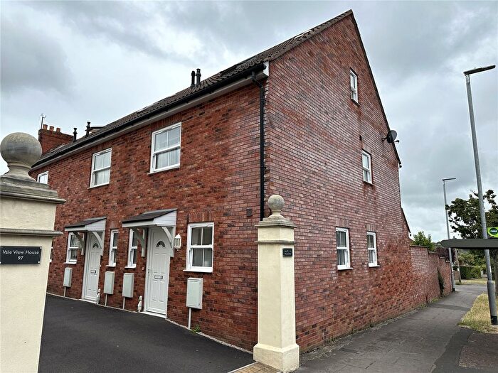 3 Bedroom End Of Terrace House To Rent In Galmington Road, Taunton, TA1