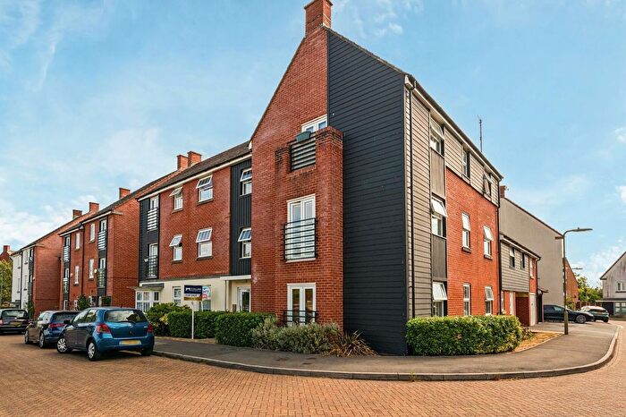 2 Bedroom Flat For Sale In Ilsley Road, Basingstoke, Hampshire, RG24
