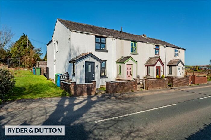 2 Bedroom Terraced House For Sale In Thornham Road, Thornham, Royton, Oldham, OL2