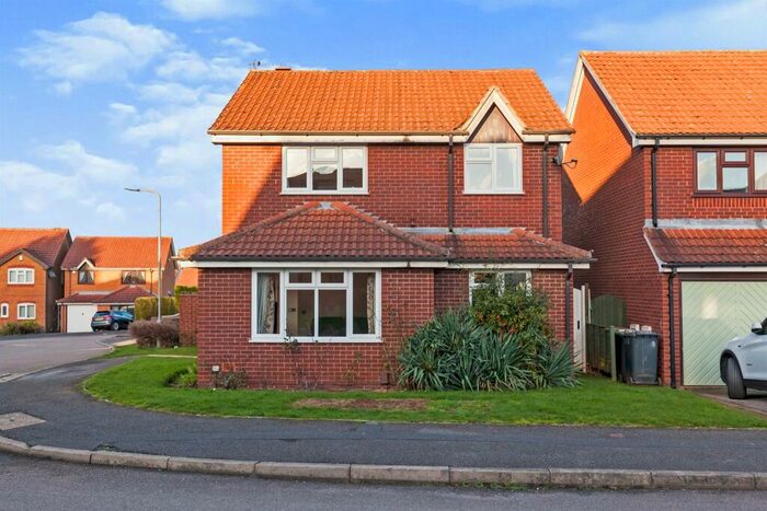 4 Bedroom Detached House For Sale In Perivale Close, Nuthall, Nottingham, NG16
