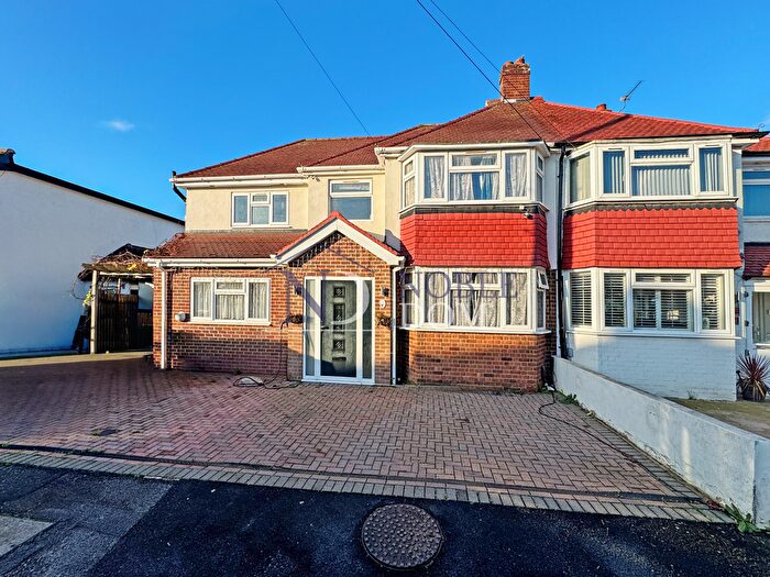 5 Bedroom Semi Detached House To Rent In Edward Way, Ashford, TW15