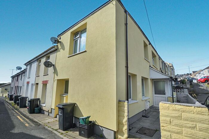 3 Bedroom End Of Terrace House For Sale In Islwyn Terrace, Tredegar, NP22