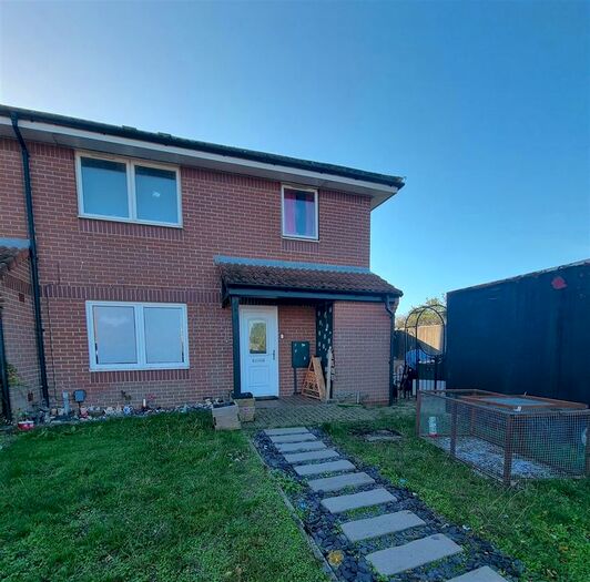 3 Bedroom Property To Rent In Gretna Gardens, IP4