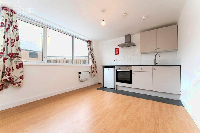 Property To Rent In Railway Road, Newhaven, East Sussex, BN9