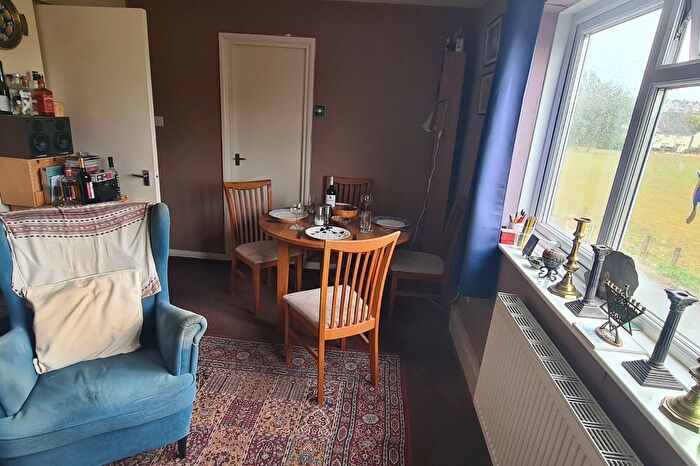 1 Bedroom Flat For Sale In Churchill Avenue, Clevedon, North Somerset, BS21