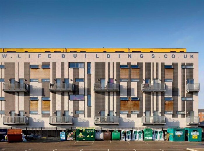 2 Bedroom Flat To Rent In Life Building, Manchester, M15