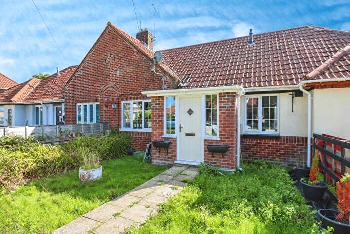 2 Bedroom Bungalow For Sale In Legion Road, Hamworthy, Poole, Dorset, BH15