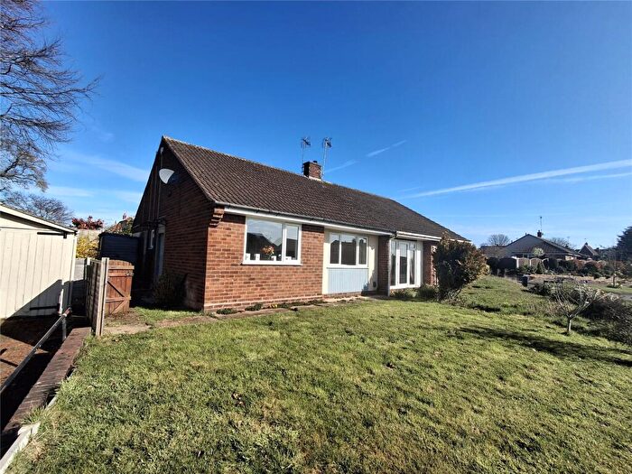 2 Bedroom Bungalow For Sale In Wolverley Road, Kidderminster, Worcestershire, DY11