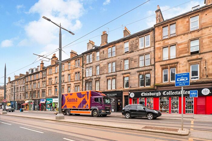 2 Bedroom Flat For Sale In Crighton Place, Edinburgh, EH7