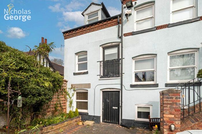 3 Bedroom Flat To Rent In Salisbury Road, Moseley, B13