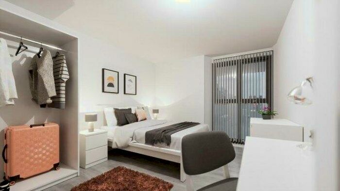 5 Bedroom Flat To Rent In Scotland Road, L5