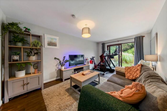 1 Bedroom Flat To Rent In Branden Lodge, Burlington Road, Chiswick, W4