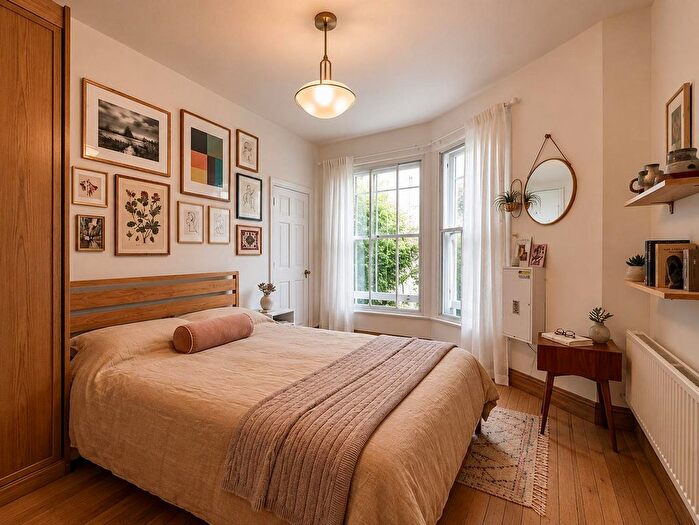 3 Bedroom Flat For Sale In Sinclair Road, London, W14