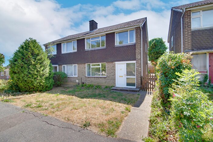 3 Bedroom Semi-Detached House To Rent In Ramsey Road, St. Ives, Cambridgeshire, PE27