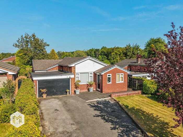 3 Bedroom Detached Bungalow For Sale In Mountbatten Close, Bury, BL9