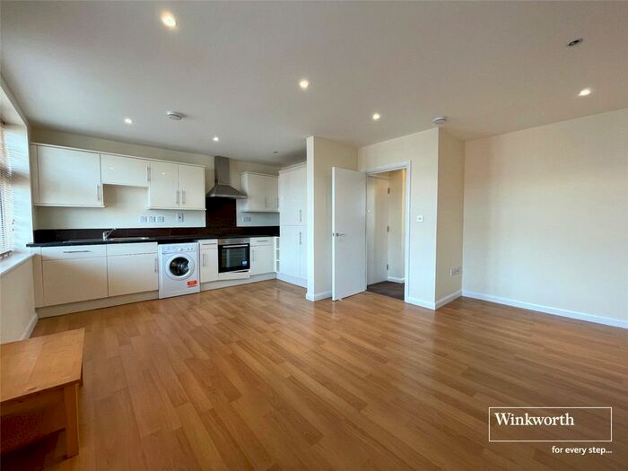 1 Bedroom Flat To Rent In Kenton Road, Harrow, HA3