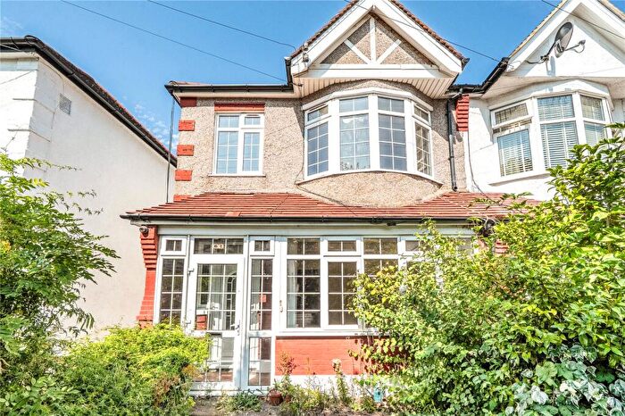 3 Bedroom Semi-Detached House For Sale In Hawkesfield Road, Forest Hill, London, SE23