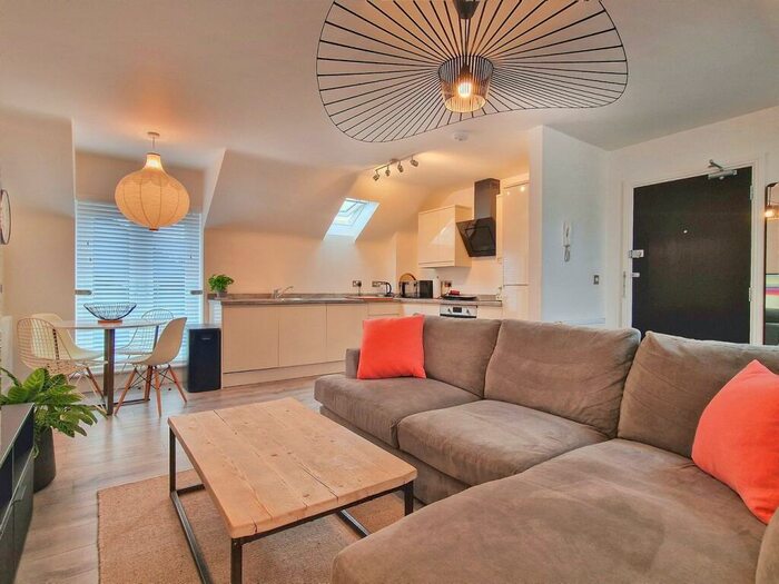 1 Bedroom Apartment For Sale In Cherry Mews, Maulden, Bedfordshire, MK45