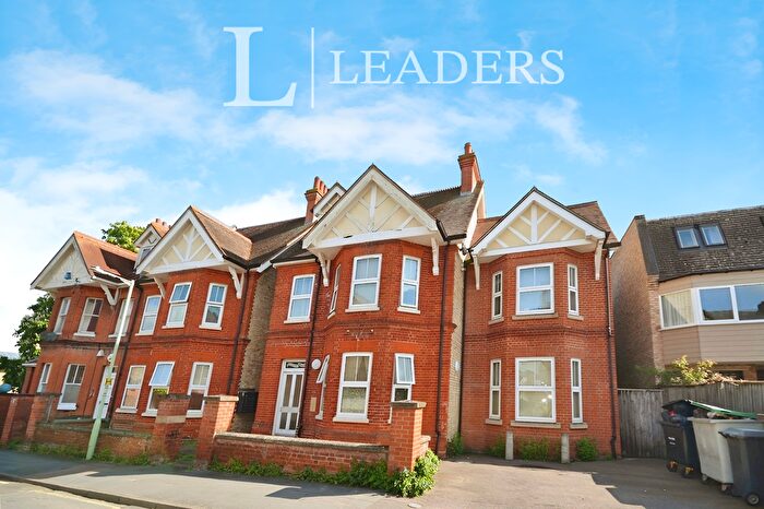 1 Bedroom Flat To Rent In Park Lane, Newmarket, CB8