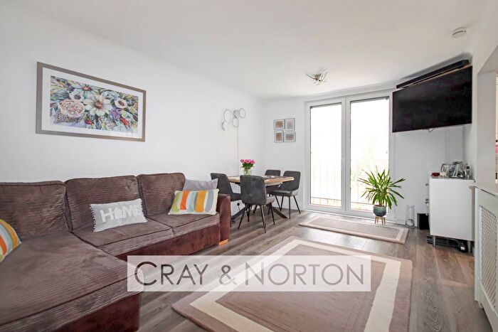 2 Bedroom Flat For Sale In Lower Addiscombe Road, Addiscombe, CR0