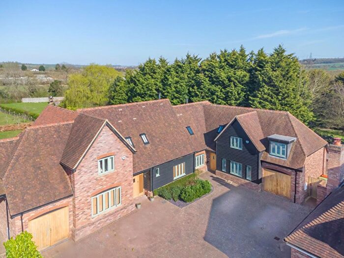 4 Bedroom Property For Sale In Greenhill View, Tilsworth, Leighton Buzzard, LU7