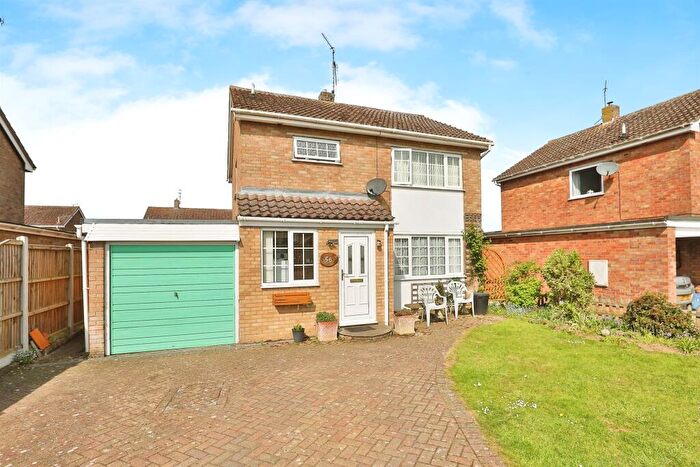 3 Bedroom Detached House For Sale In North Park, Fakenham, NR21
