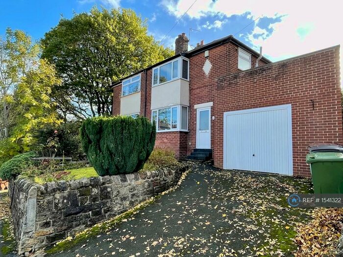 3 Bedroom Semi-Detached House To Rent In Broadgate Lane, Horsforth, Leeds, LS18