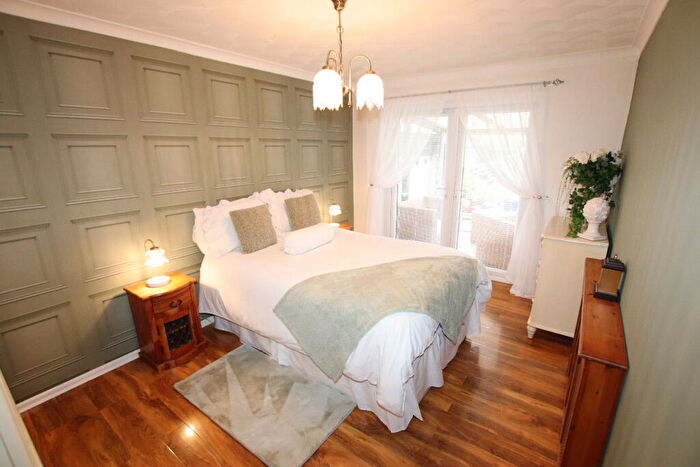 2 Bedroom Bungalow For Sale In Terndale, Clacton On Sea, CO15