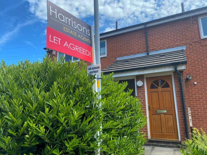 1 Bedroom Flat To Rent In Hough Street, Bolton ** Available Now **, BL3