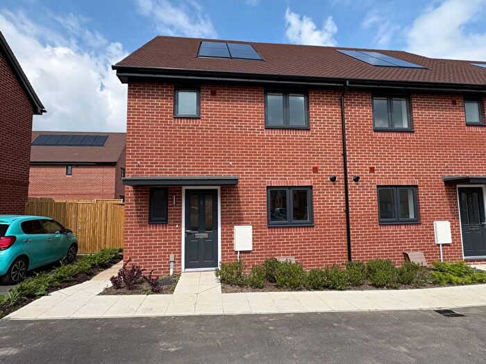 3 Bedroom Semi-Detached House To Rent In Heaviside Road, Whiteley, Fareham, Hampshire, PO15