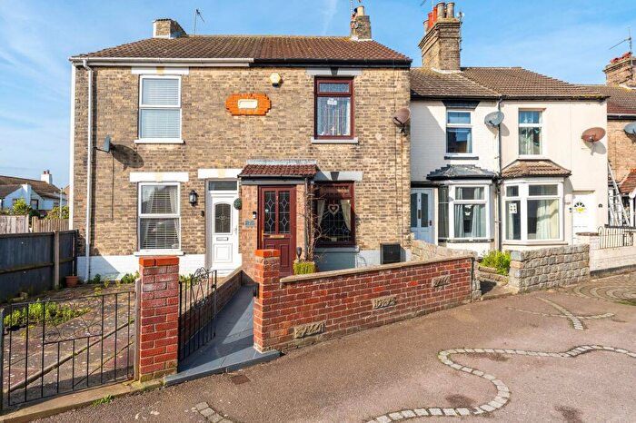 3 Bedroom Terraced House For Sale In Cambridge Road, Lowestoft, NR32