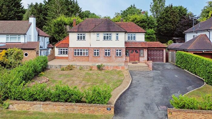 5 Bedroom Detached House For Sale In Park View Road, Pinner Hill, Pinner, HA5