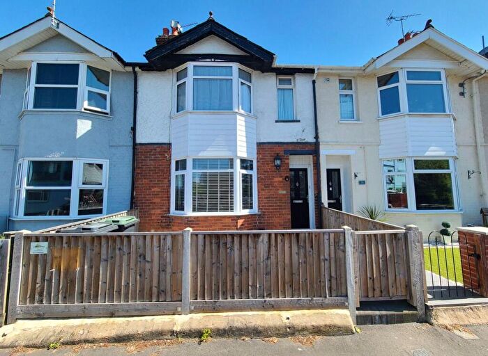 3 Bedroom Terraced House For Sale In Junction Road, Totton, SO40