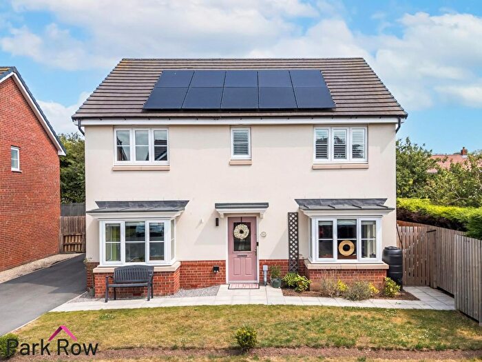 5 Bedroom Detached House For Sale In Meadow Brown Road, Sherburn In Elmet, Leeds, LS25