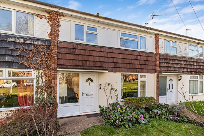 3 Bedroom Terraced House For Sale In Campkin Road, Cambridge, CB4