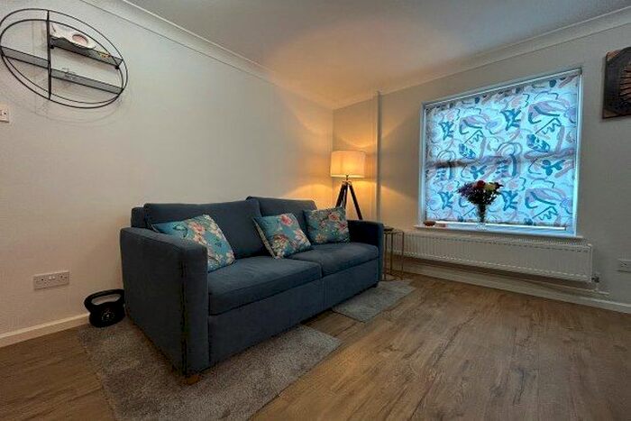 1 Bedroom Property To Rent In Station Road, Cambridge, CB24