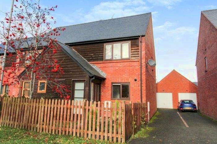 3 Bedroom Semi-Detached House To Rent In Kings Court, Presteigne, LD8