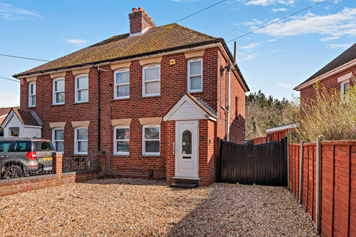Semi-Detached House For Sale In Charlton, Andover, Hampshire, SP10