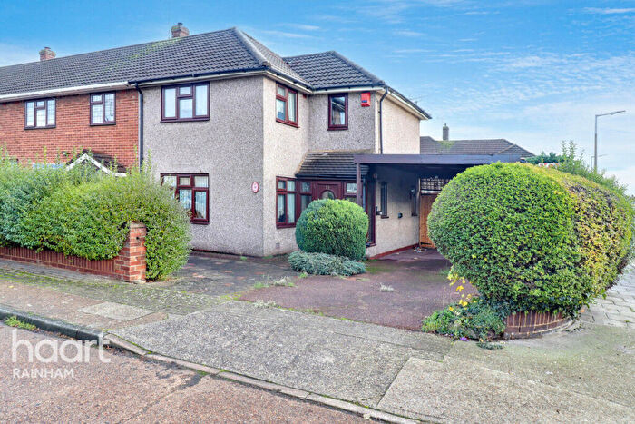 2 Bedroom End Of Terrace House For Sale In Mungo Park Road, Rainham, RM13