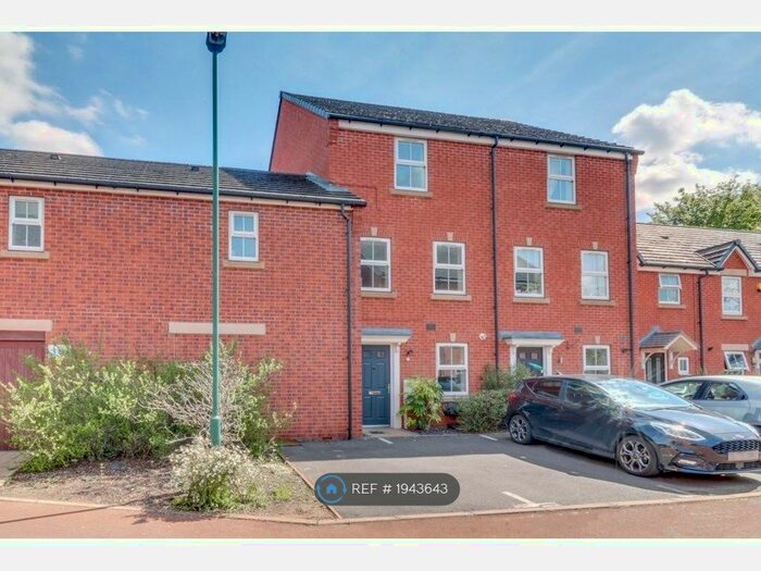 4 Bedroom Semi-Detached House To Rent In Snitterfield Drive, Shirley, Solihull, B90