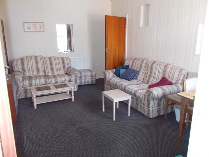 3 Bedroom Flat To Rent In Chester Street, Sandyford, Newcastle Upon Tyne, NE2