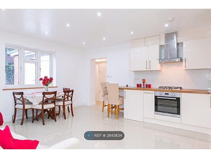 2 Bedroom Terraced House To Rent In Manor Road North, Thames Ditton, KT7