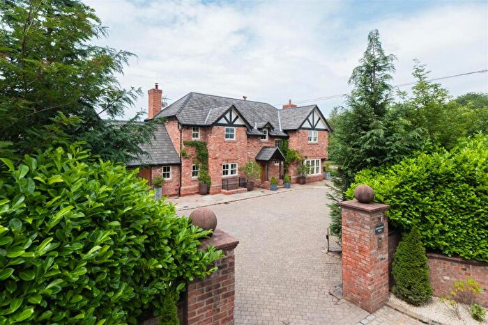 5 Bedroom Detached House For Sale In An Outstanding And Extended Georgian-style Detached Family Residence In Cotebrook, CW6