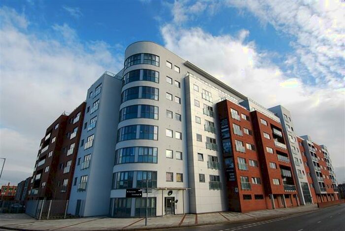 2 Bedroom Apartment To Rent In The Reach, L3