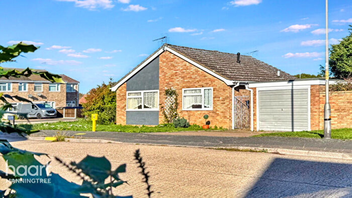 2 Bedroom Bungalow For Sale In Seafield Avenue, Mistley, Manningtree, Essex, CO11
