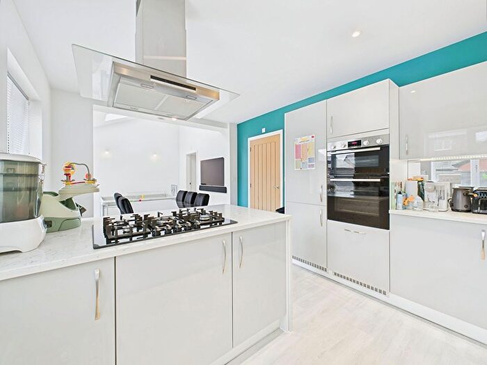 4 Bedroom Detached House For Sale In Tollgate Close, Cottage Farm, Oadby, LE2
