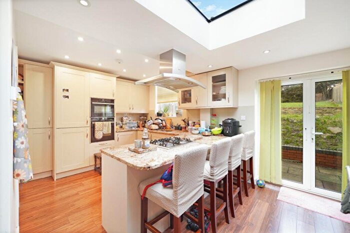 3 Bedroom Detached House To Rent In East Hill, Wembley, HA9