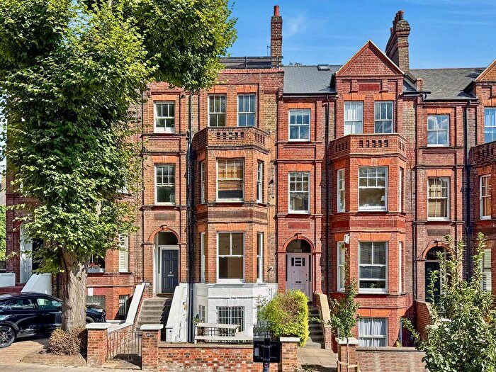 1 Bedroom Flat For Sale In Goldhurst Terrace, London, NW6